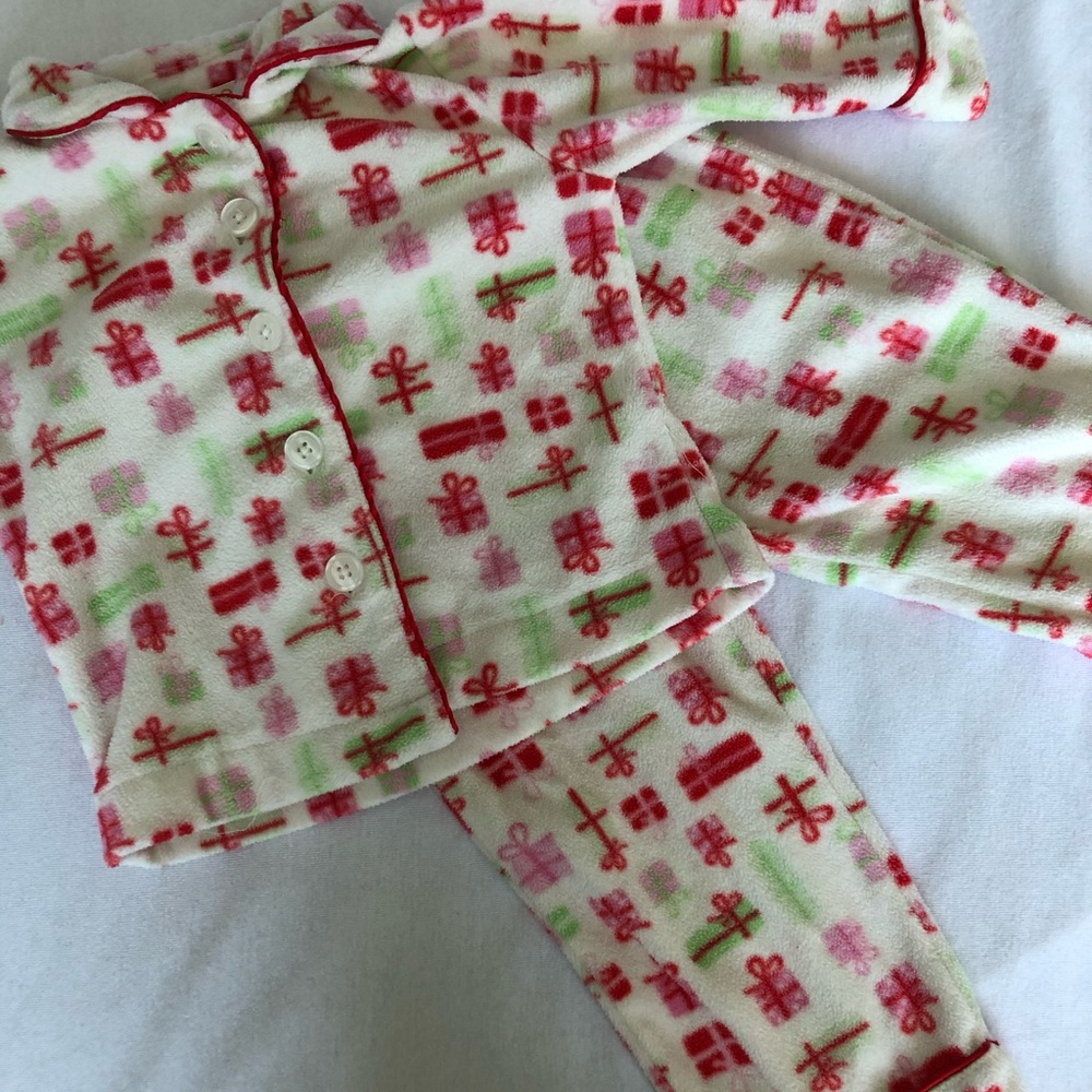 Two-piece pyjama set